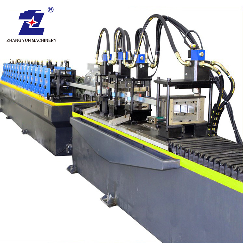 Changement rapide entièrement automatique C Z Purlin Roll Forming Machine pour le canal UNISRUT